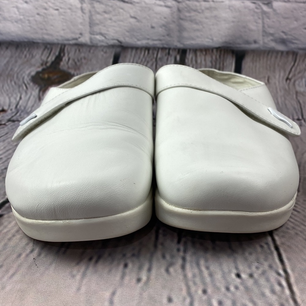 PROPET White Leather Slip On Mules - Picture 14 of 17